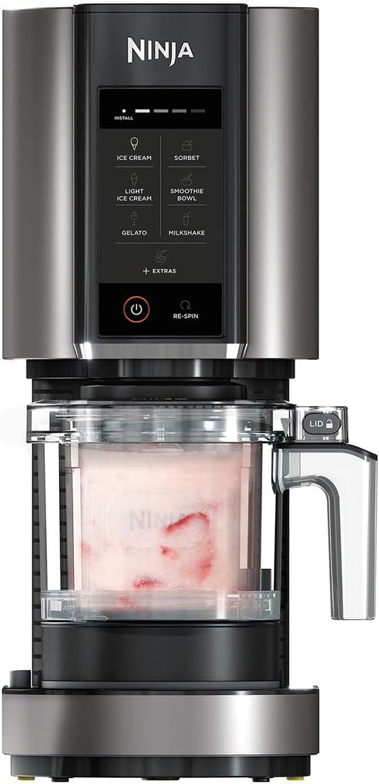 Ninja CREAMi IJs- & Bevroren Dessertmachine met 3 Bakjes, 7 Programma's, Maakt Roomijs, Gelato, Sorbet, Smoothiebowls, Milkshakes en Meer, Maakt 1,4L IJs, 800W, Zwart/Zilver, NC300EU