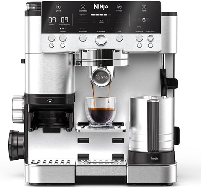 Ninja Luxe Premier 3-in-1 Koffiezetapparaat, Latte, Cappuccino, Cold Brew & Espressomaker, Ingebouwde Bonenmaler & melkschuimer, Gebruiksvriendelijk, 4 Automatische Opschuimstanden, Zilver, ES601EU
