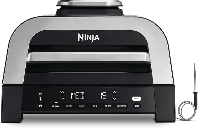 Ninja 6-in-1 MAX Indoor Grill & Airfryer, 6 kookfuncties, maak tot wel 6 burgers, inhoud van 3,8 l, Low Smoke (weinig rook), inclusief digitale vleesthermometer, grijs/zilver, DG551EU